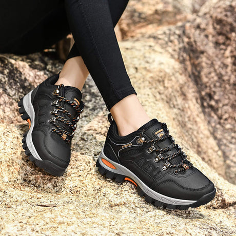 HikingSneaker Schwarz